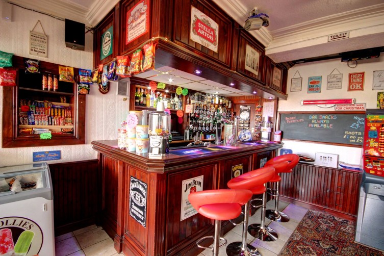 Bar Area - Kings, South Promenade, South Shore, Blackpool Hotel for Families and Couples