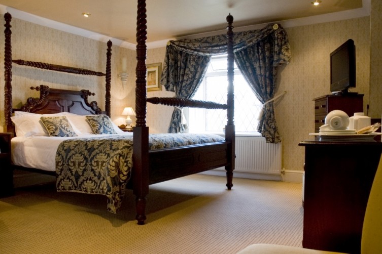 Superior King Four Poster Room - The Old Coach House, Dean Street, South Shore, Blackpool Hotel for Families and Couples