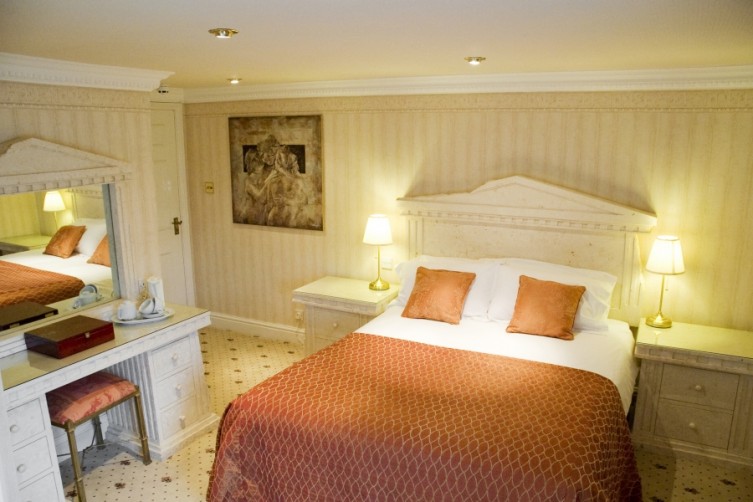 Superior King Room - The Old Coach House, Dean Street, South Shore, Blackpool Hotel for Families and Couples